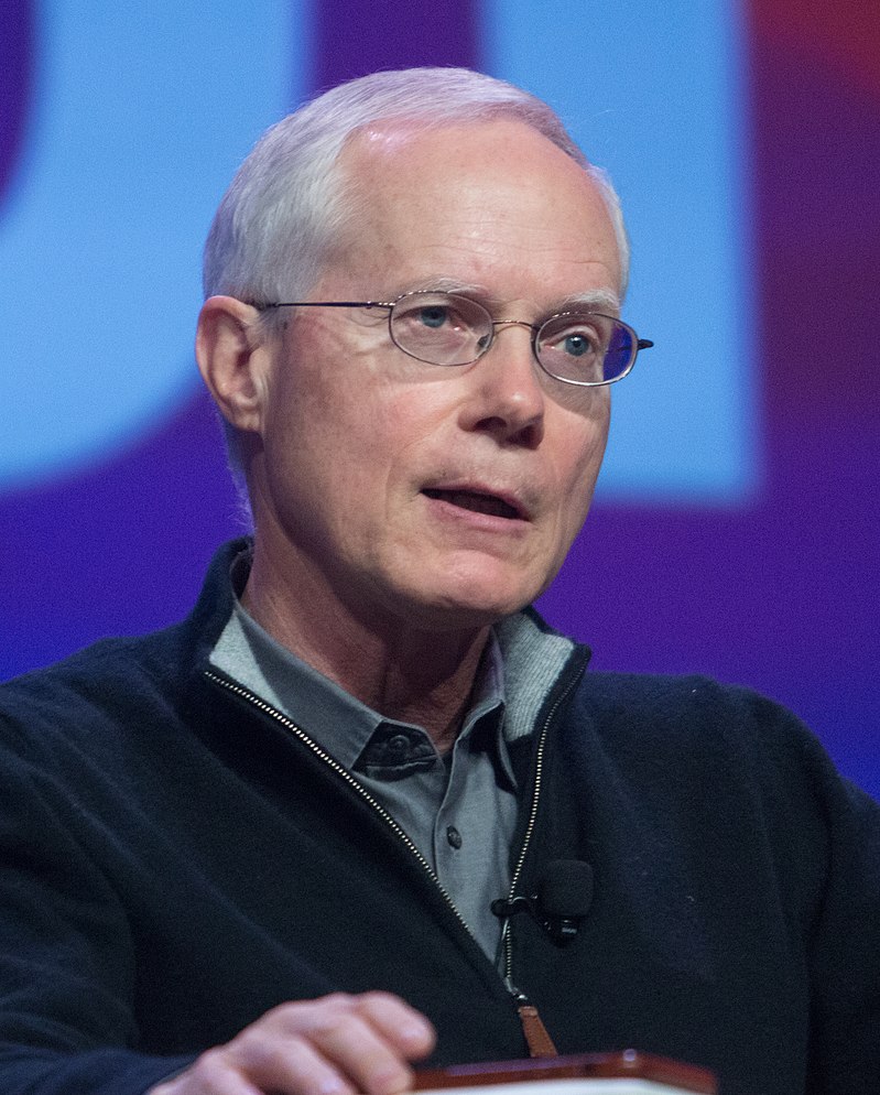 800px-Scott_Cook_(Intuit)_@_SXSW_2017_(cropped).jpg