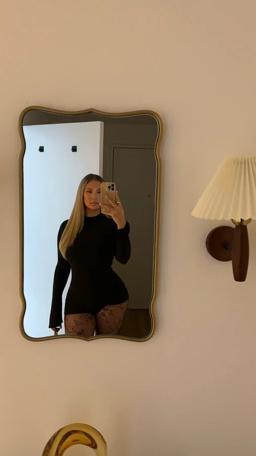 G63bs5ZXQAACr1w.webp