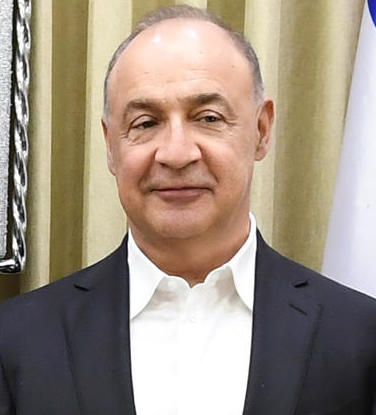 Leonard Blavatnik, February 2018 (4568) (cropped).jpg