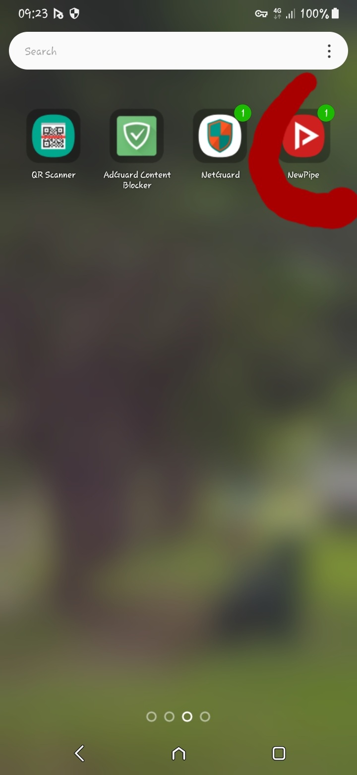 Screenshot_20240403-092349_One UI Home.jpg