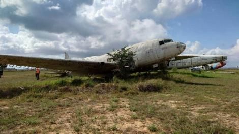 ZK-BBJ abandoned in Mombasa Airport.jpg