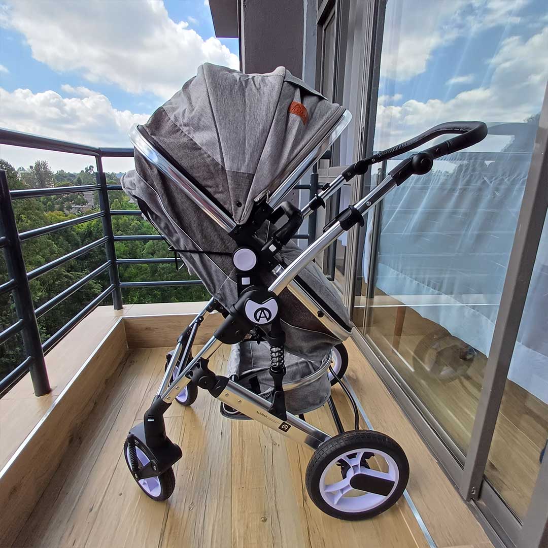 Amandas-Baby-stroller-44k-0001.jpg